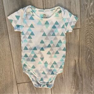 Aden & Anais short sleeve white and turquoise onesie